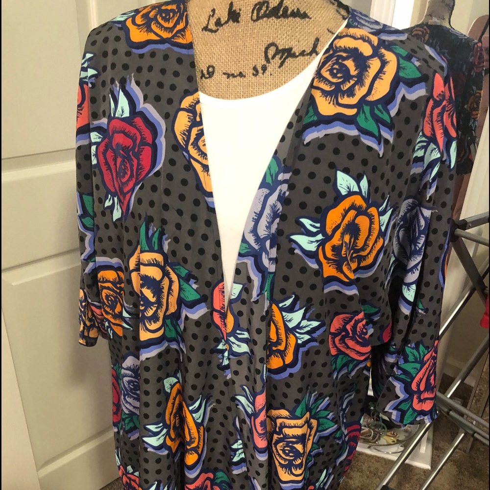 Lularoe Lindsay! Roses! Polka dots!
